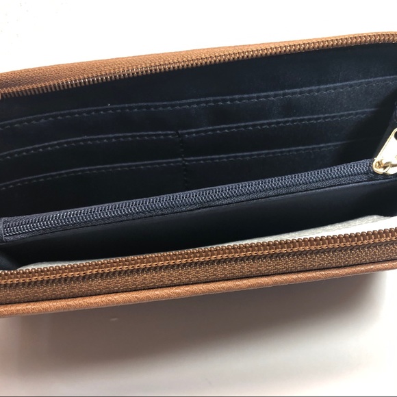 NEW Tommy Hilfiger Brown-Camel Tone Wallet👛 - Picture 6 of 7